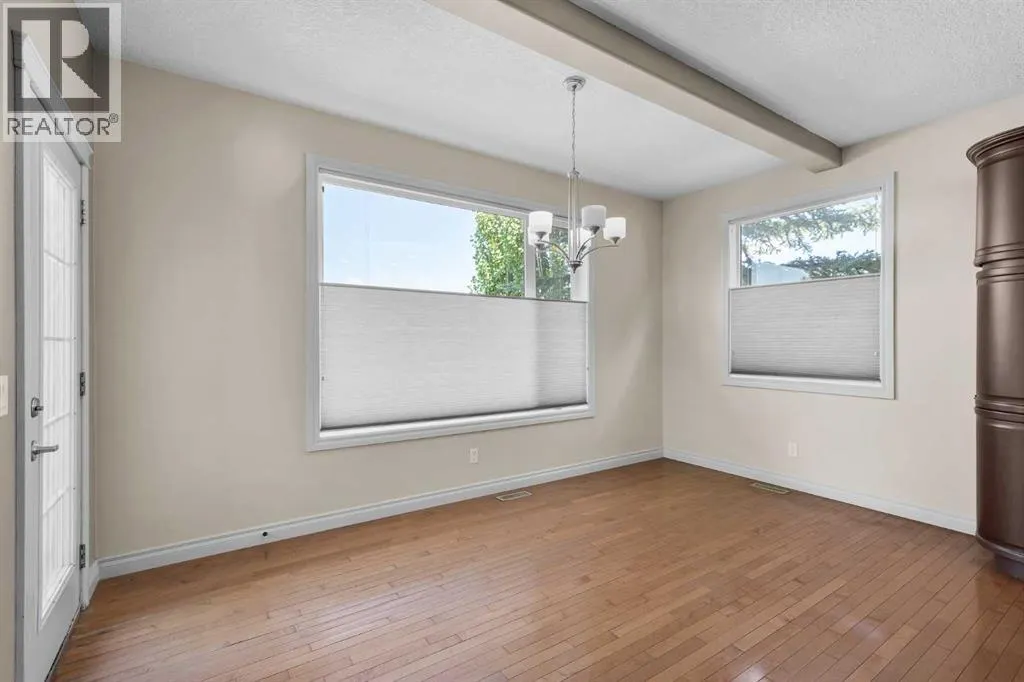86 Springborough Green SW
