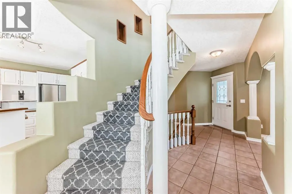 16 Cimarron Crescent
