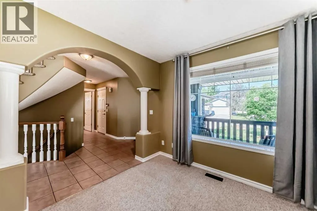 16 Cimarron Crescent