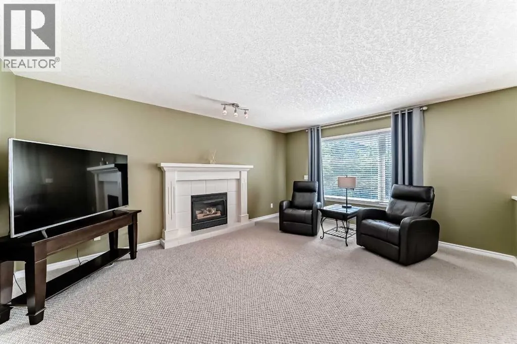 16 Cimarron Crescent
