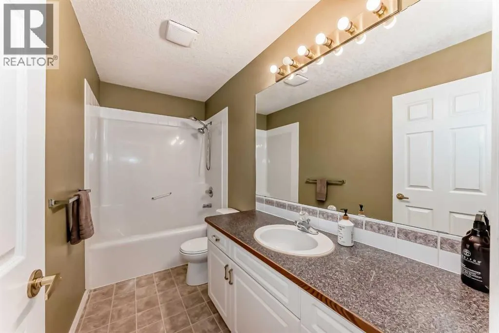 16 Cimarron Crescent