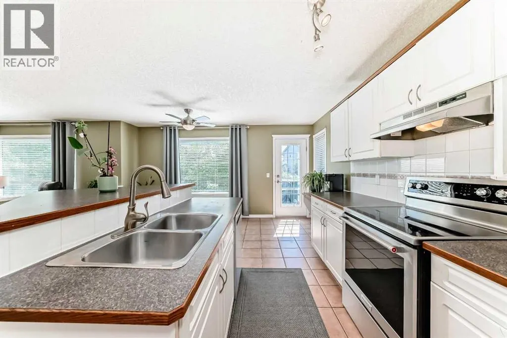 16 Cimarron Crescent