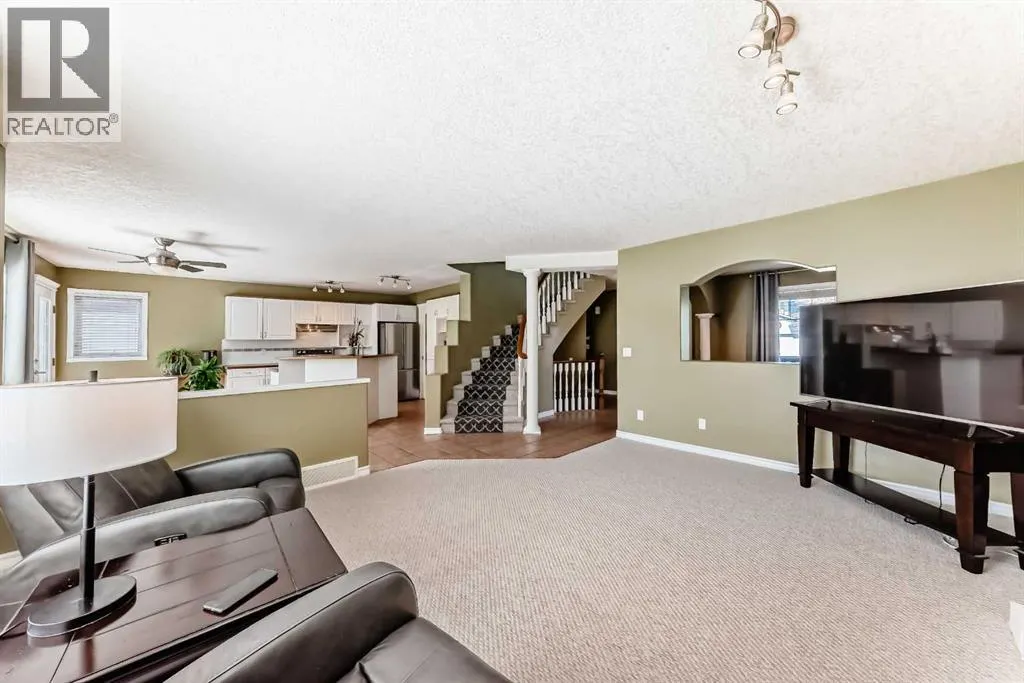 16 Cimarron Crescent