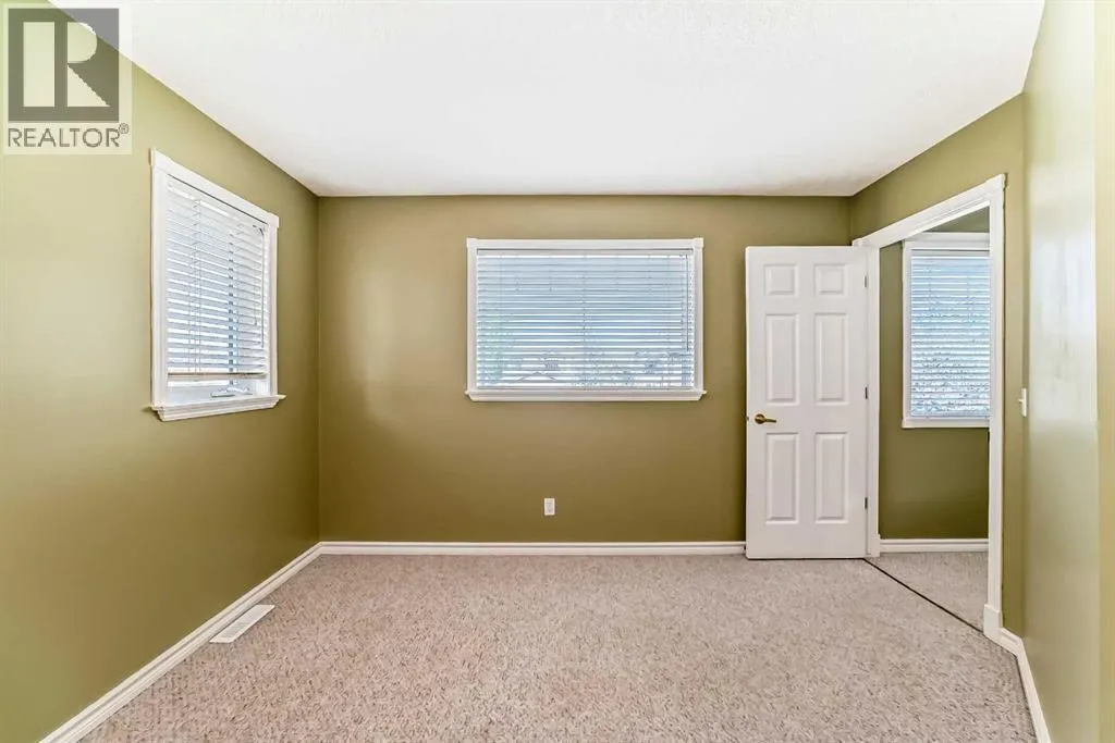 16 Cimarron Crescent