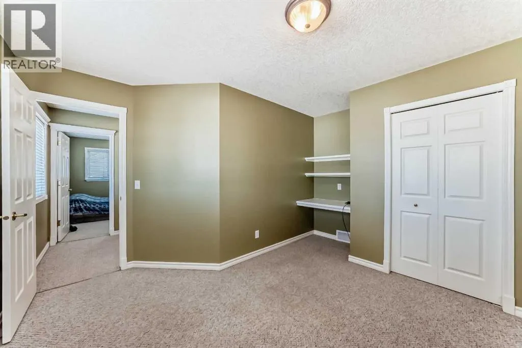 16 Cimarron Crescent
