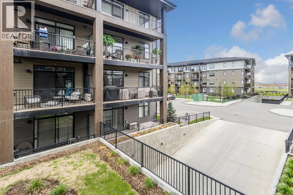4202, 200 Seton Circle SE