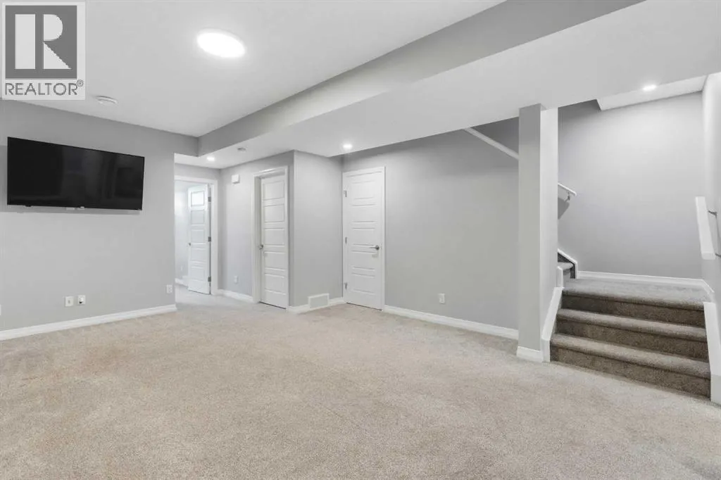 237 Masters Road SE