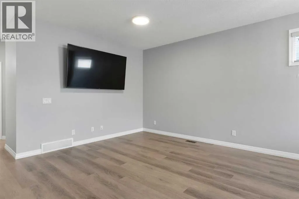 237 Masters Road SE