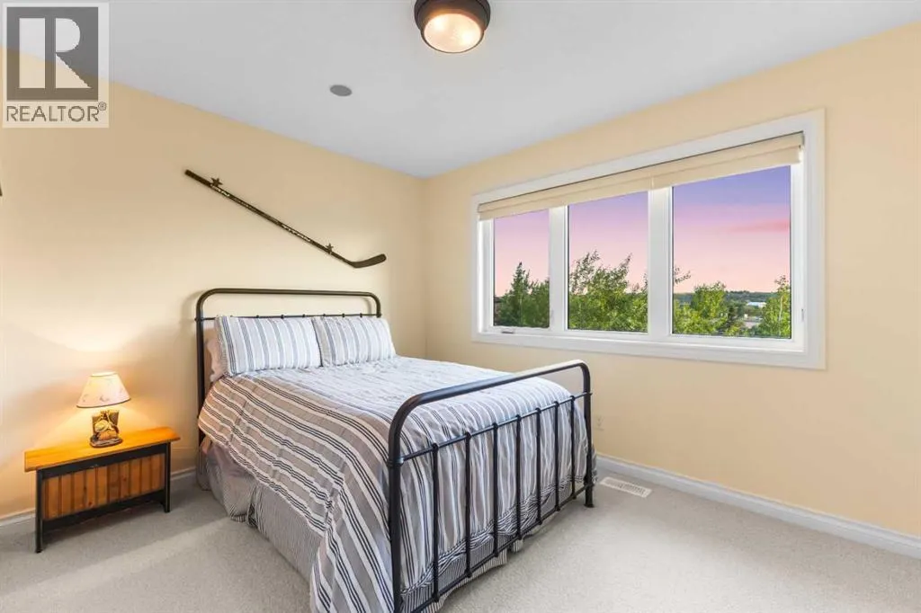 217 Silverado Ranch Manor SW