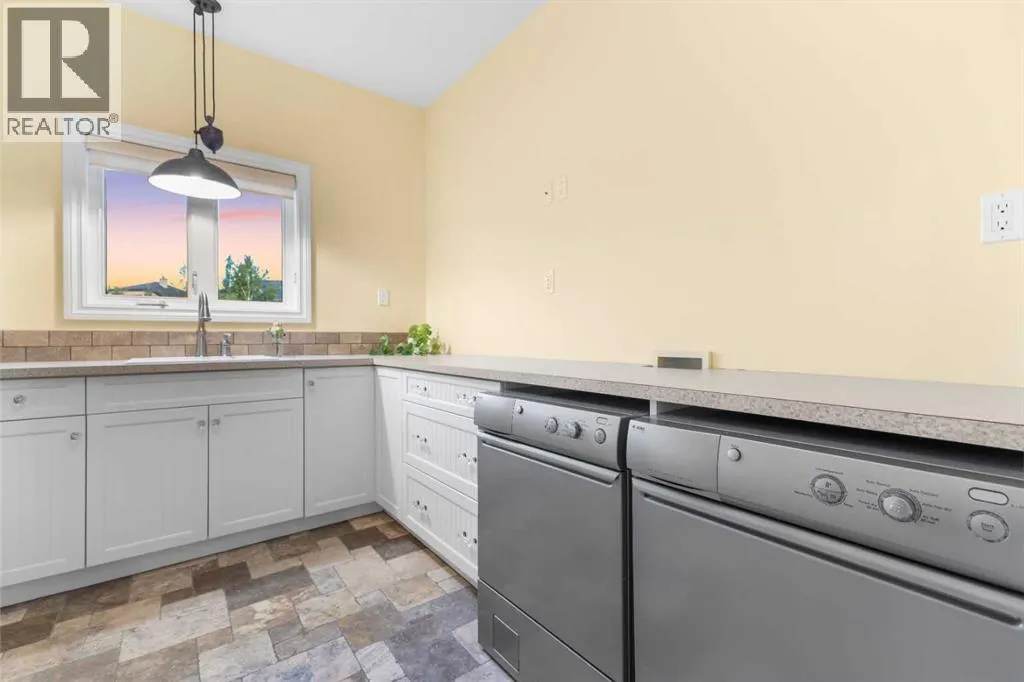 217 Silverado Ranch Manor SW