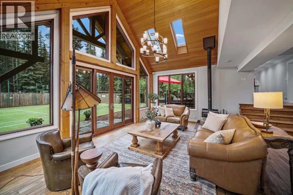 5 Woodside Lane