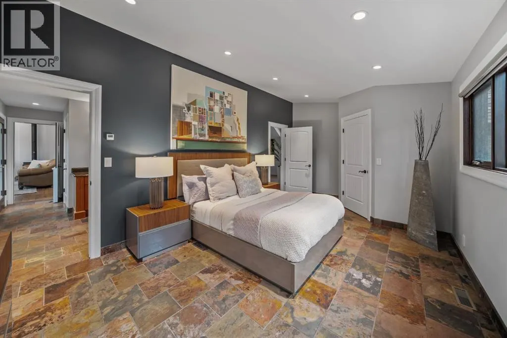 5 Woodside Lane