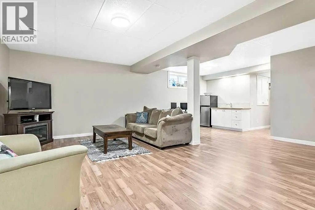 11 Westridge Rise