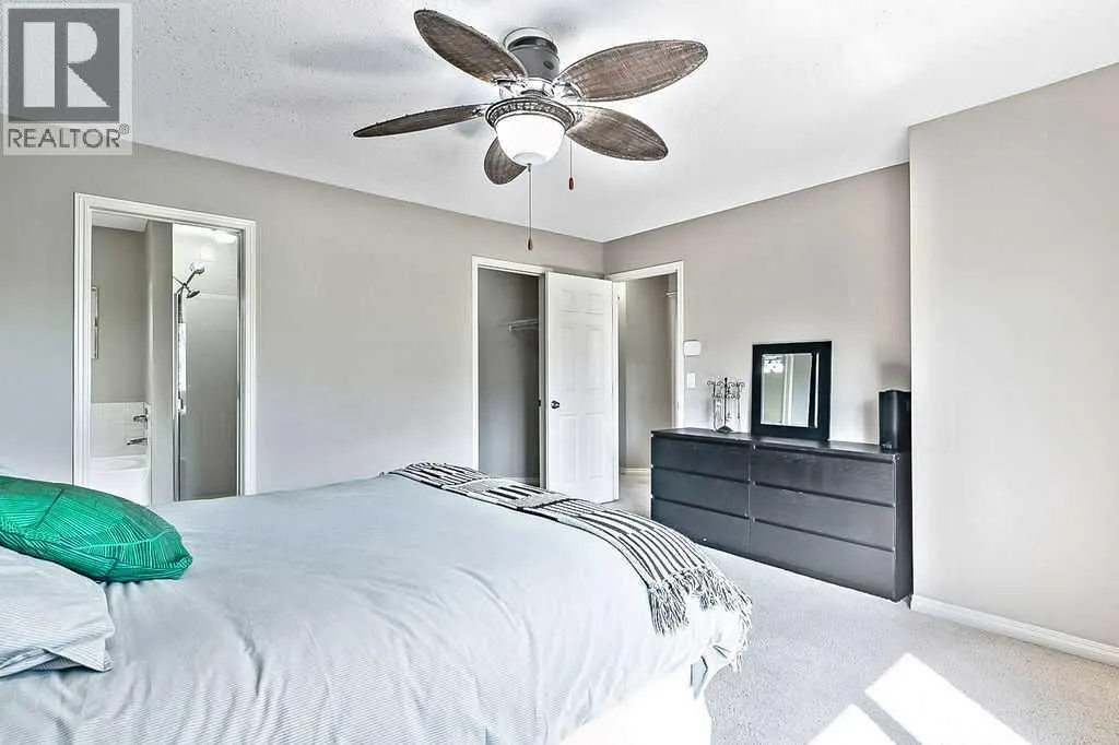 18 Auburn Bay Court SE