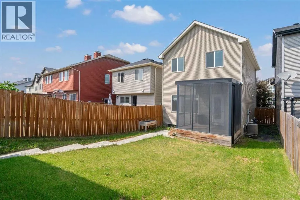 223 Cranford Way SE