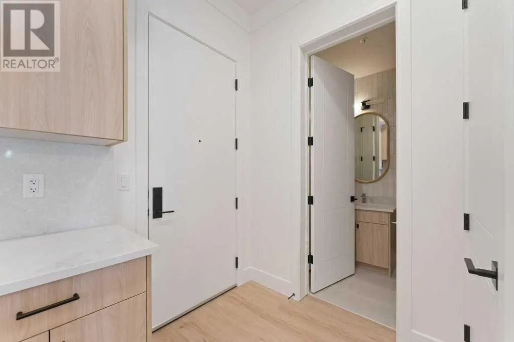 111, 370 Dieppe Drive SW