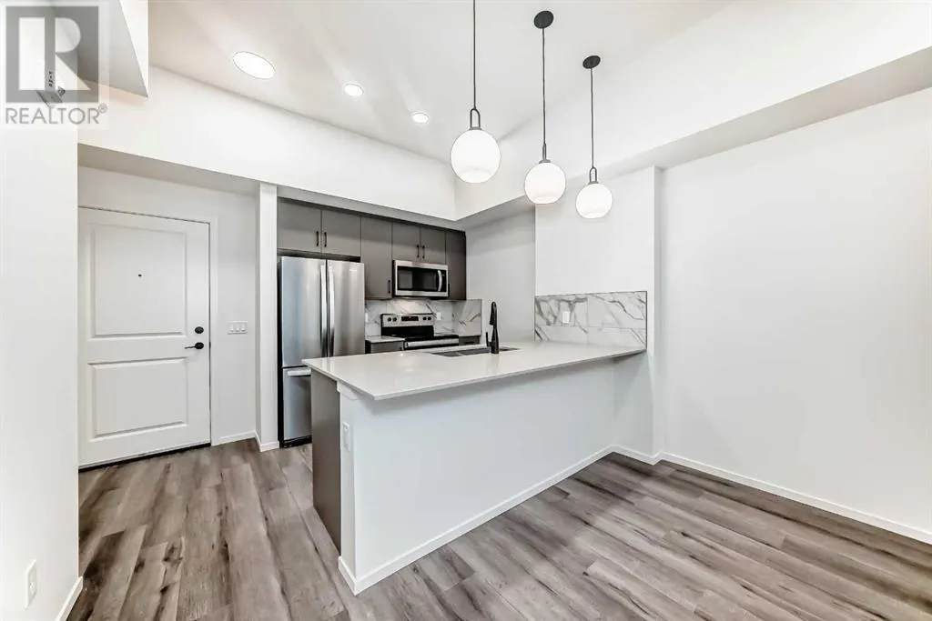 403, 140 Mahogany Street SE