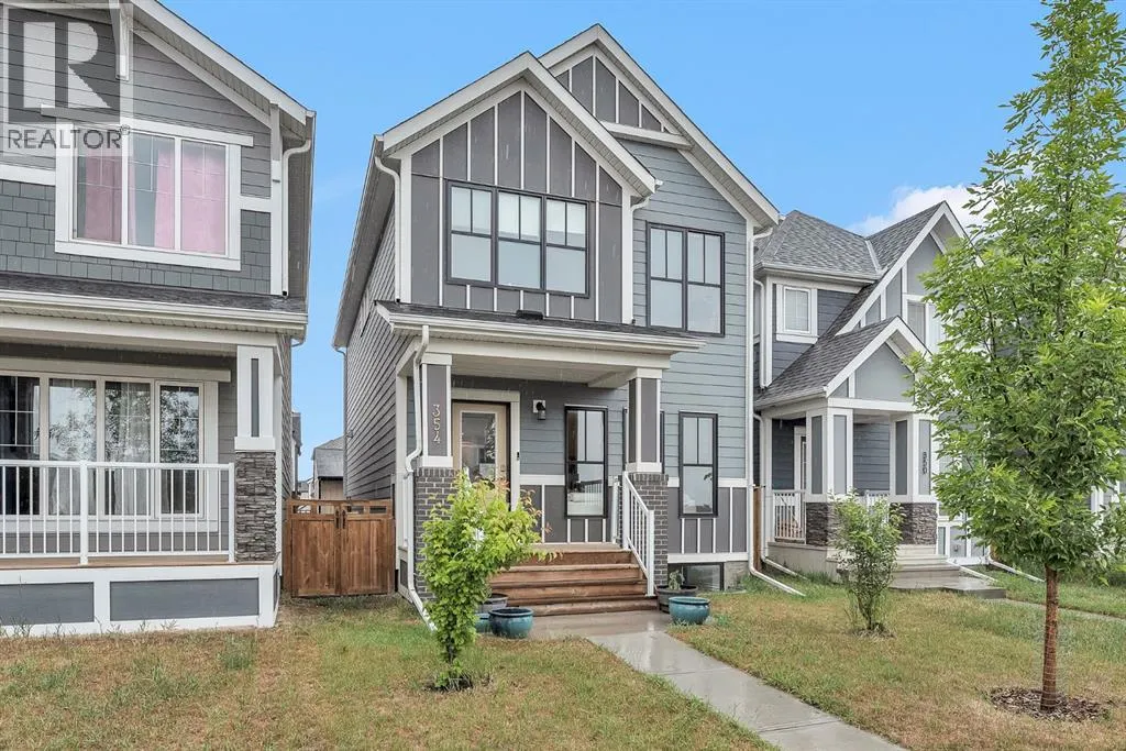 354 Magnolia Square SE