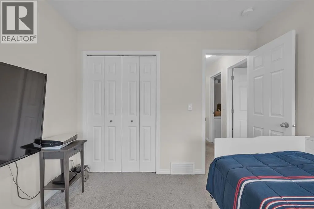 354 Magnolia Square SE