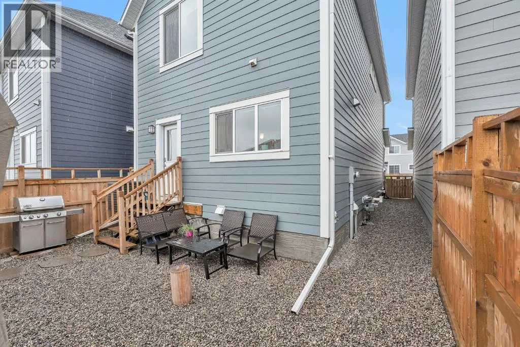 354 Magnolia Square SE