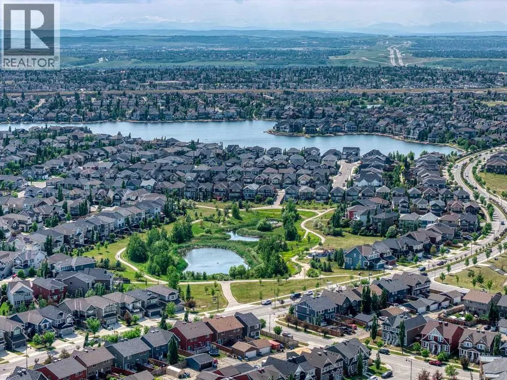 215, 300 Auburn Meadows Common SE