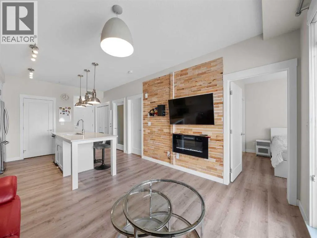 215, 300 Auburn Meadows Common SE