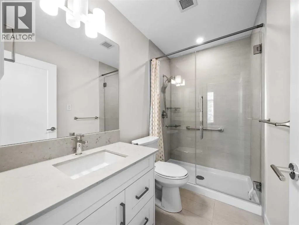 215, 300 Auburn Meadows Common SE