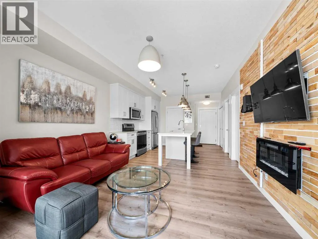 215, 300 Auburn Meadows Common SE