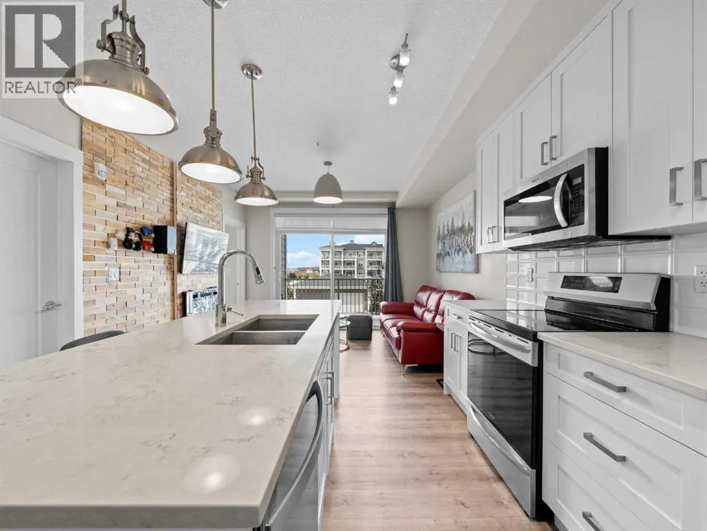 215, 300 Auburn Meadows Common SE