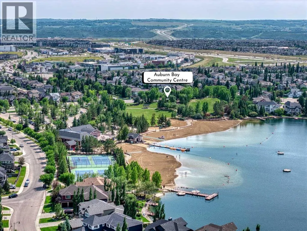 215, 300 Auburn Meadows Common SE