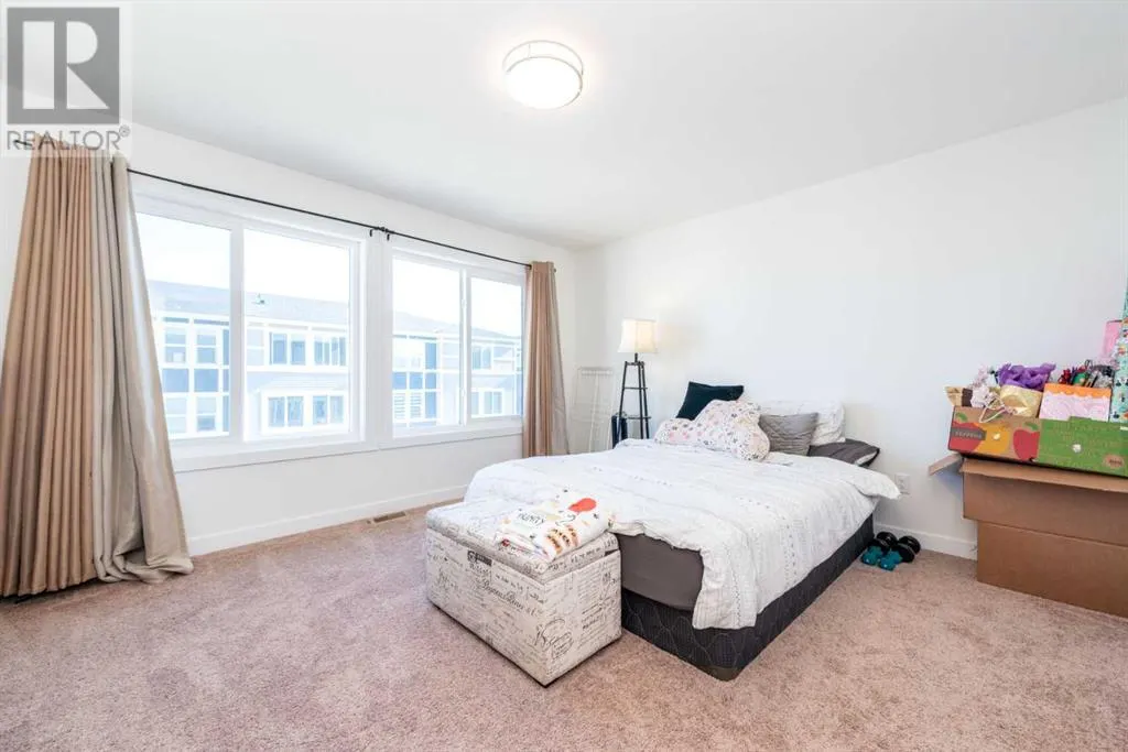 902, 33 Merganser Drive W