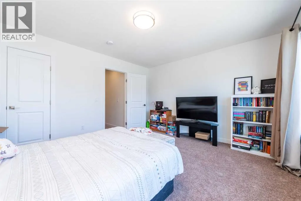 902, 33 Merganser Drive W