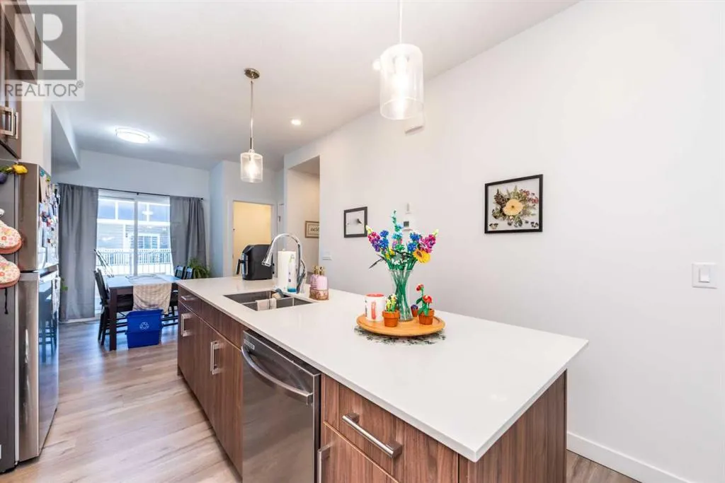 902, 33 Merganser Drive W