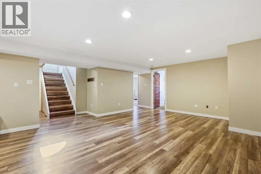 92 Governor Drive SW