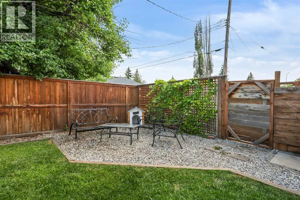 92 Governor Drive SW