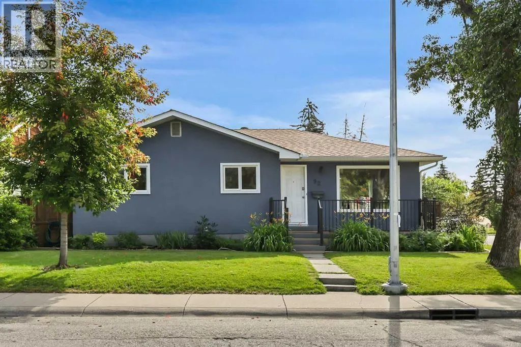 92 Governor Drive SW