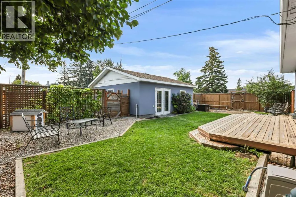 92 Governor Drive SW