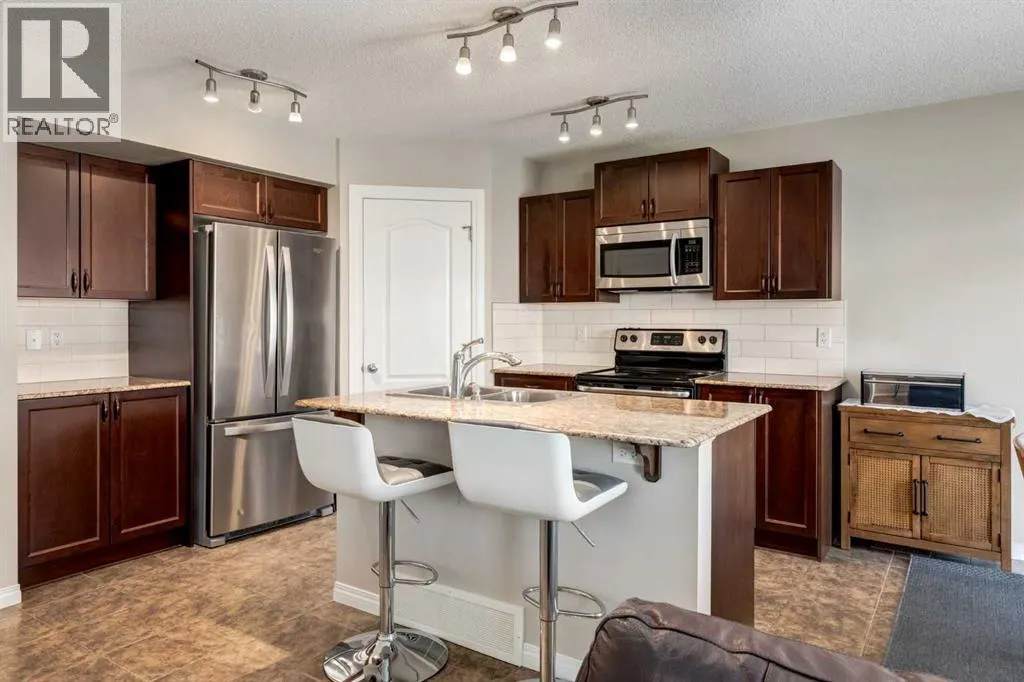 70 Silverado Skies Crescent SW