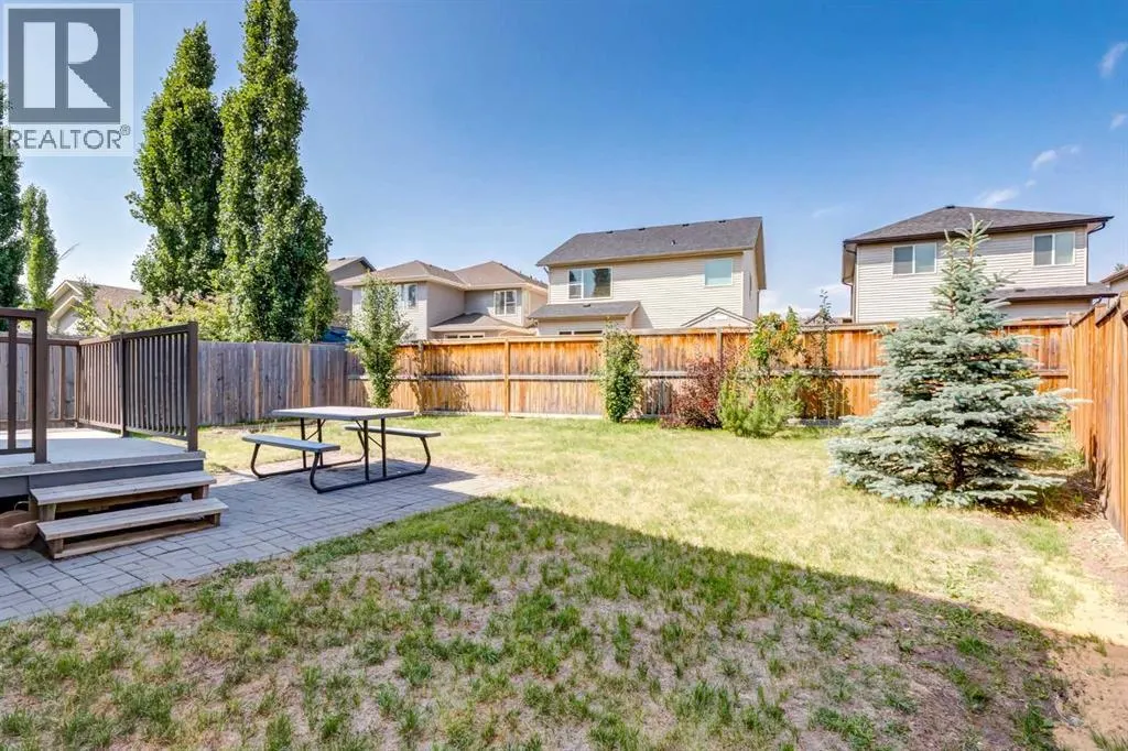 70 Silverado Skies Crescent SW