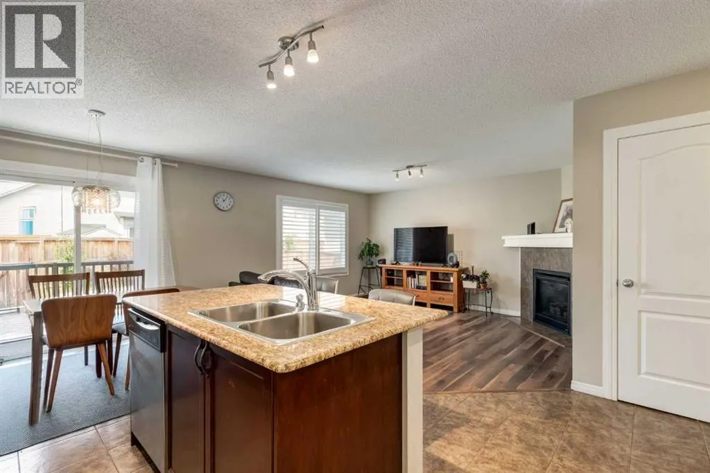 70 Silverado Skies Crescent SW