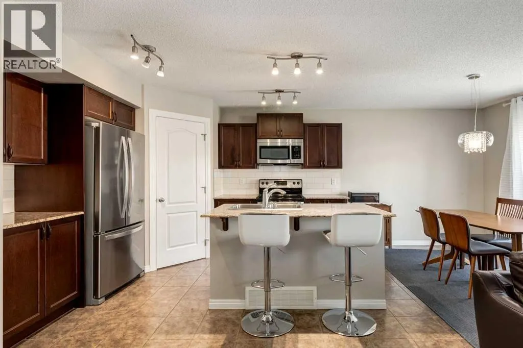70 Silverado Skies Crescent SW
