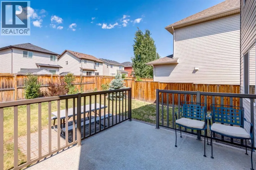 70 Silverado Skies Crescent SW