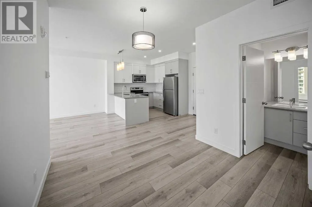403, 205 Spring Creek Common SW