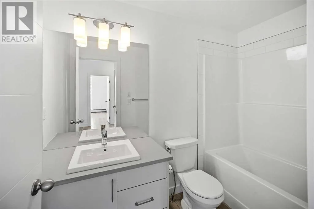 403, 205 Spring Creek Common SW