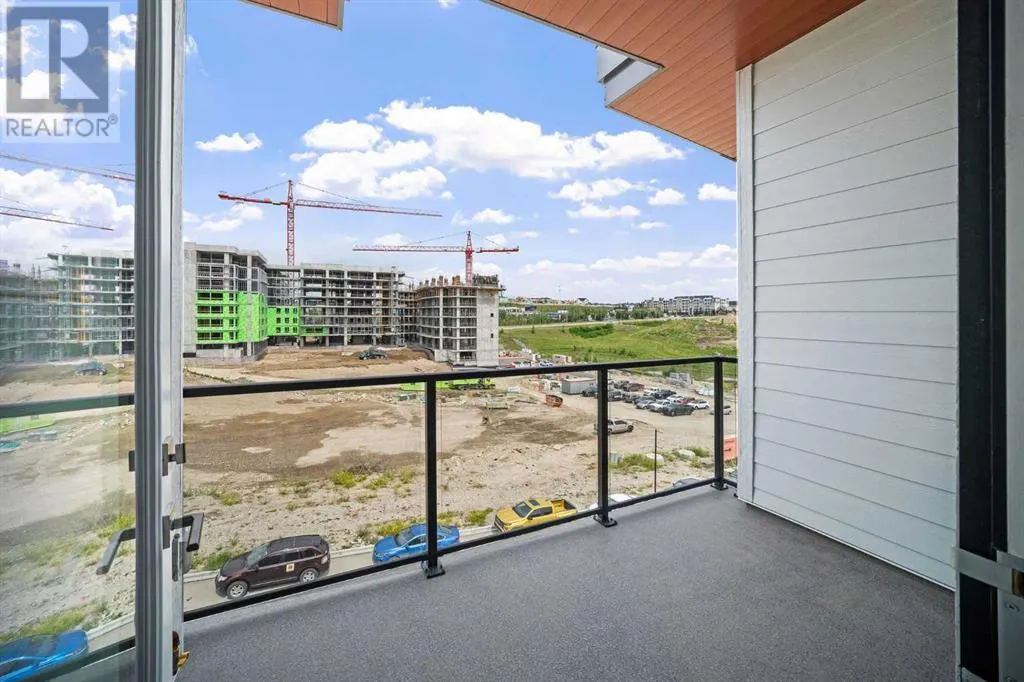 403, 205 Spring Creek Common SW