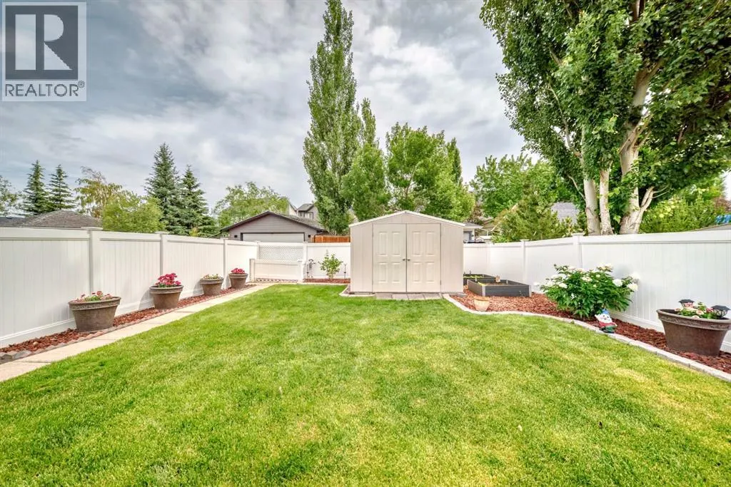42 Inverness Close SE