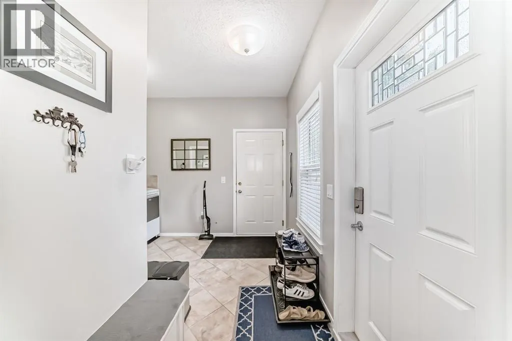 42 Inverness Close SE