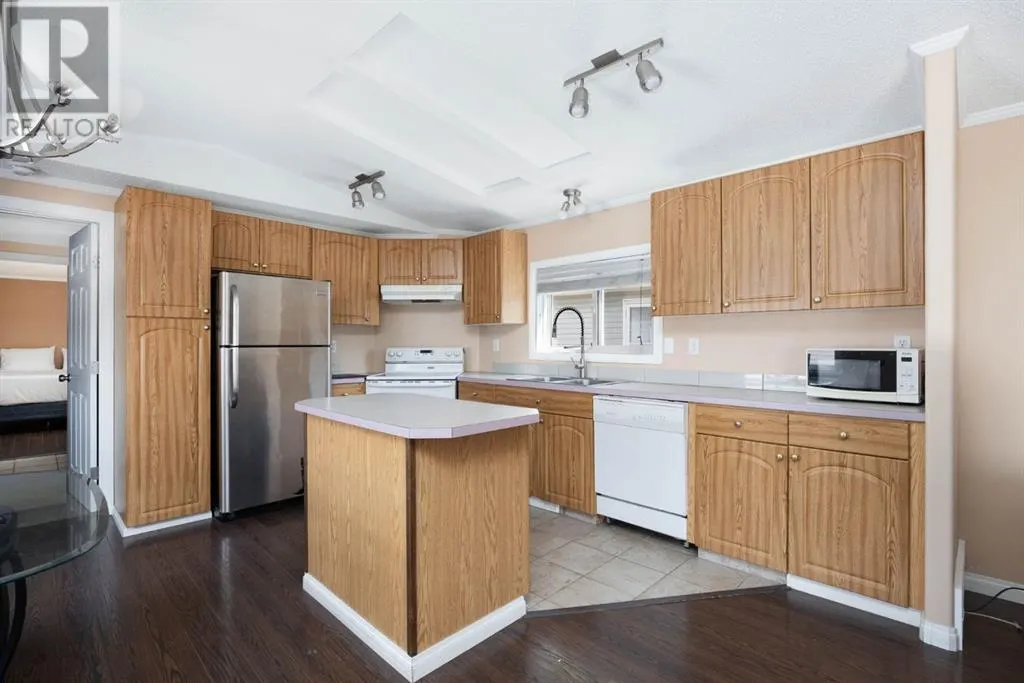 293 Grenfell Crescent