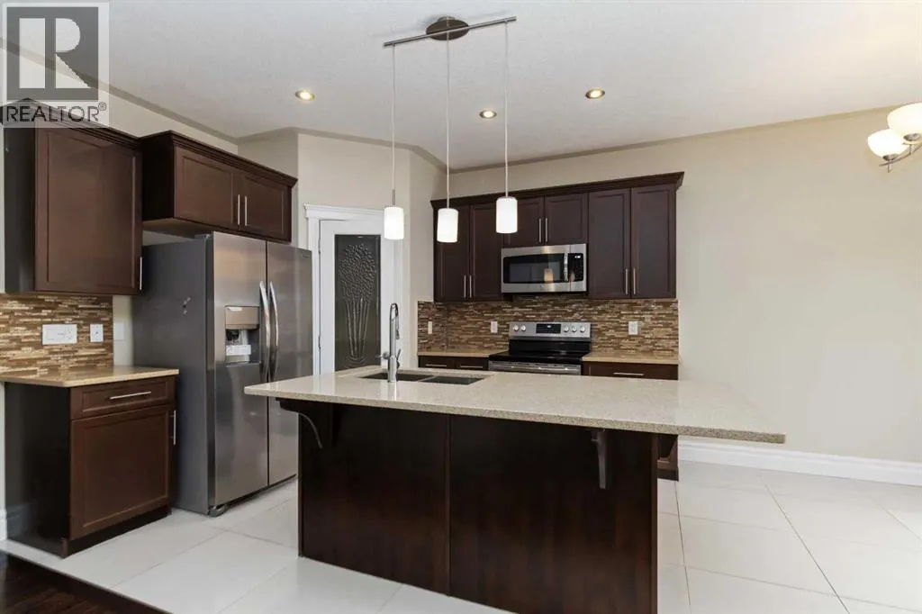 176 Coniker Crescent