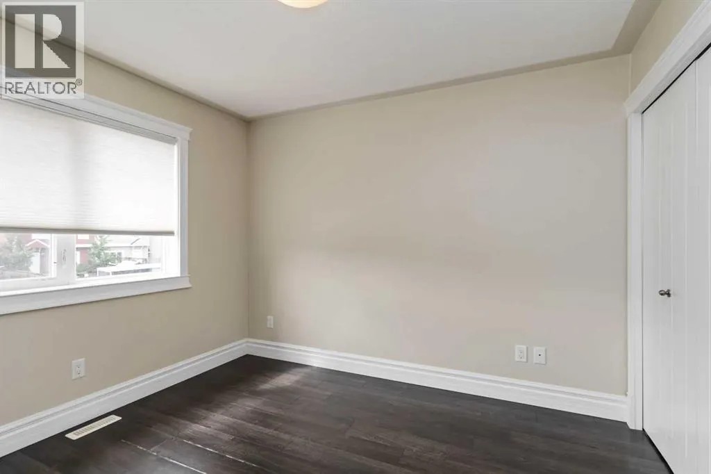 176 Coniker Crescent